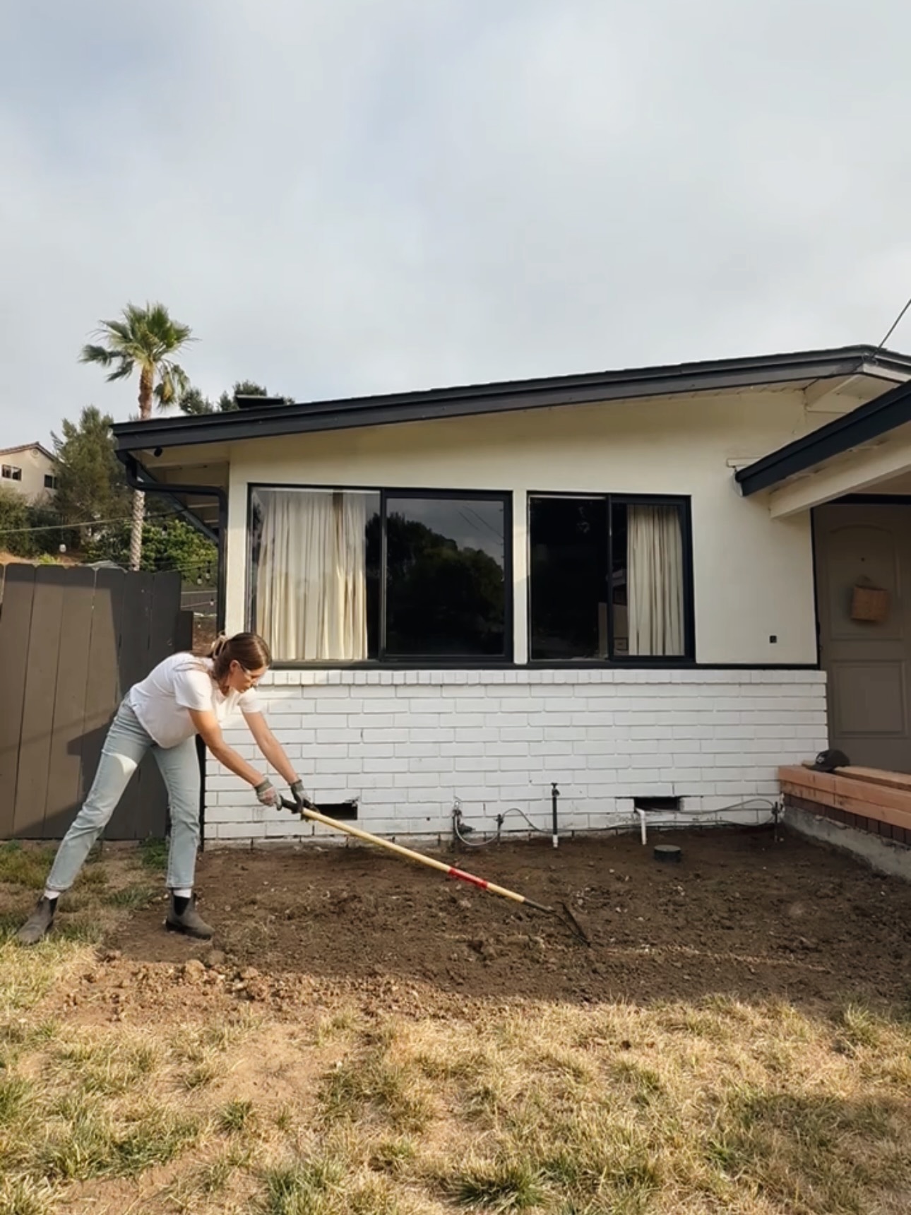 sarah-randall-deck-makeover